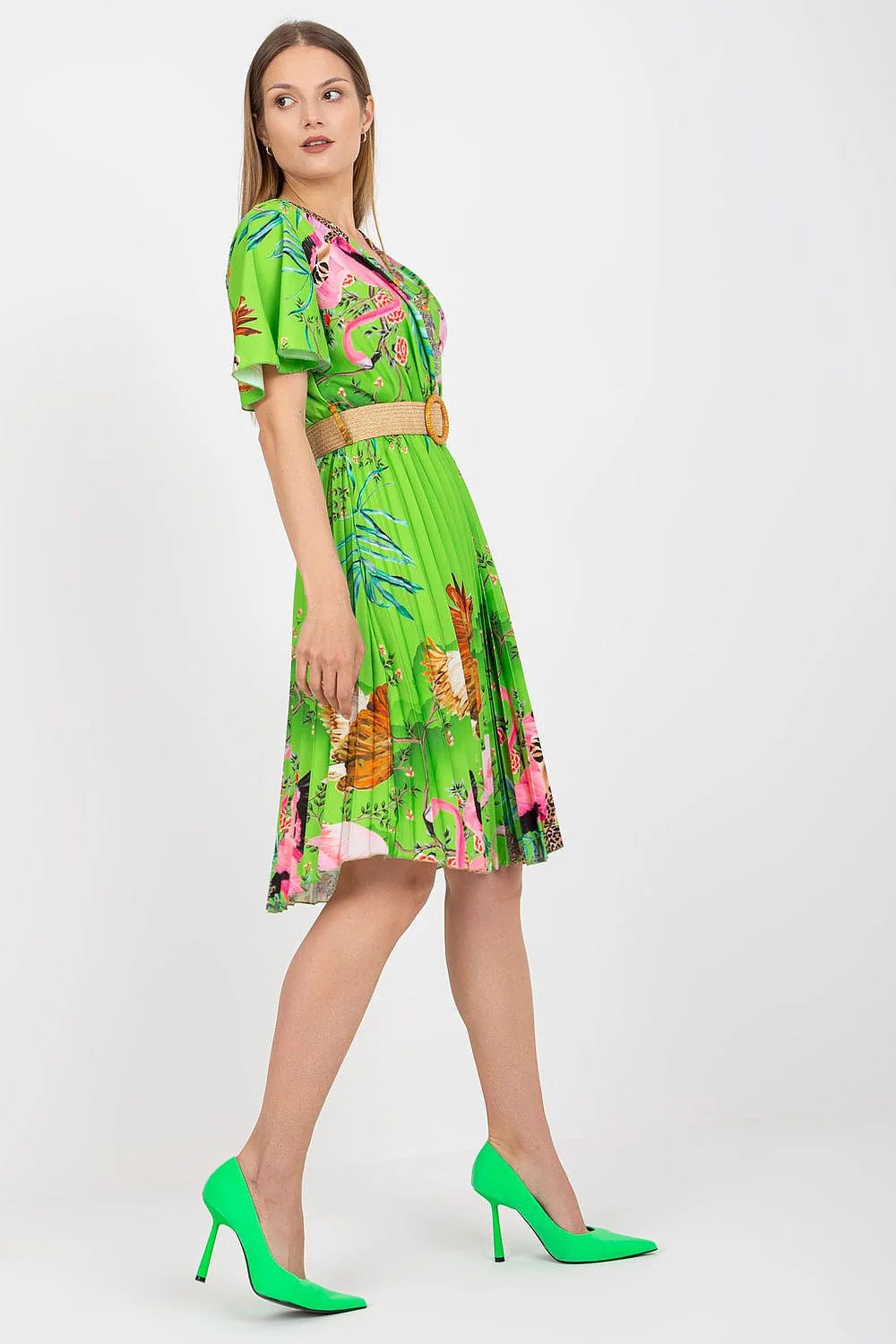 Robe d'été vibrante manches courtes encolure V motifs floraux animaliers ceinture tressée Italy Moda femme