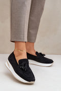 Mocassins femmes style contemporain cuir suédé noir semelle blanche talon compensé pampilles.chaines dorées