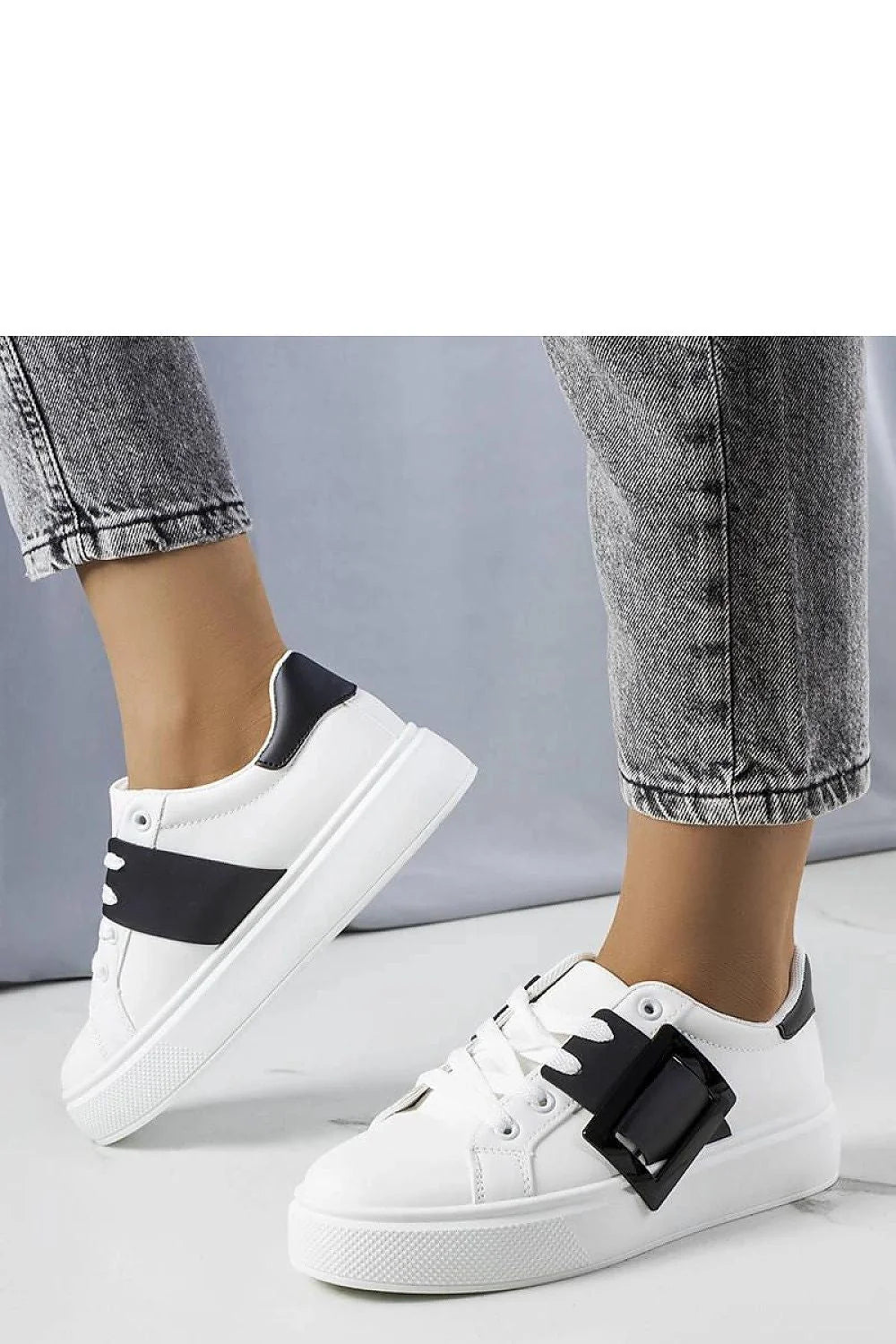 Solea baskets blanches boucle noire similicuir semelle plateforme caoutchouc talon3cm rembourré lacets minimaliste casualchic femme estivale confortable antidérapante