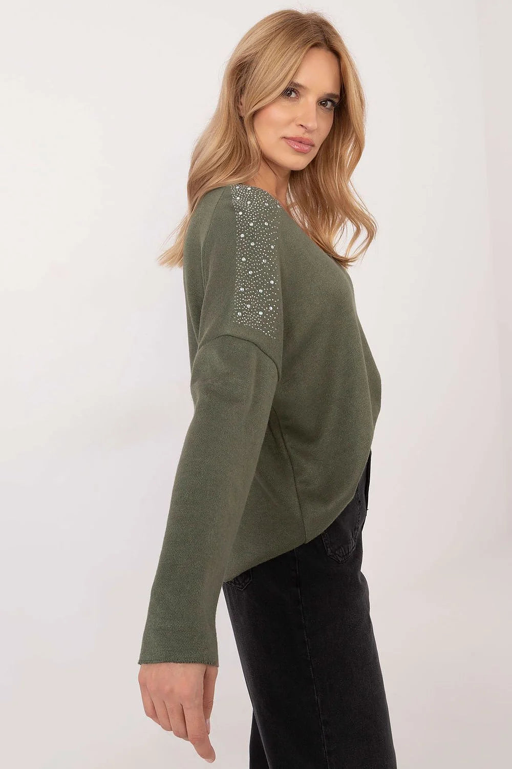 Pull élégant pour femme longues manches strass sur les épaules couleur olive mode moderne confort tout le jour occasion spéciale