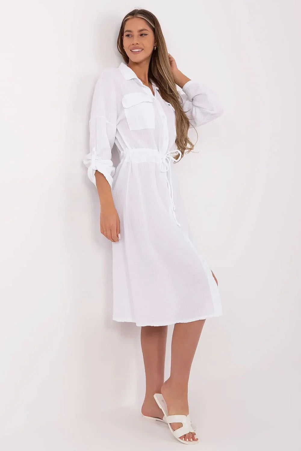 Robe de jour élégante en coton blanc coupe chemisier manches longues ceinture ajustable poches功能รายละเอียดสูทสำหรับผู้หญิง