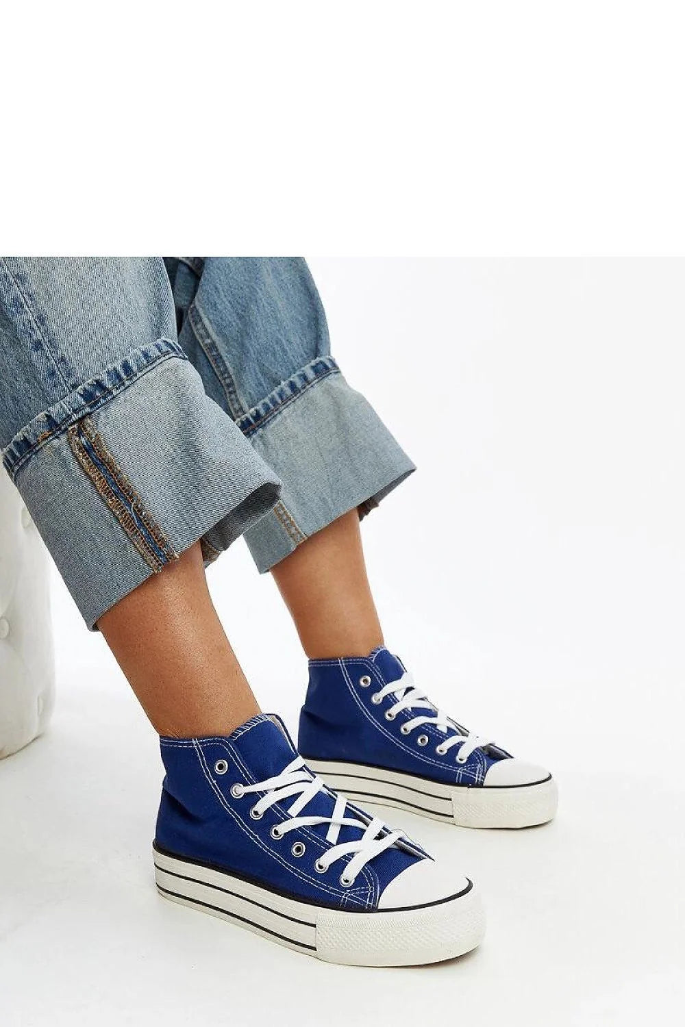 baskets montantes Solea toile bleu roi vintage casual semelle épaisse caoutchouc blanche bande noire bout renforcé