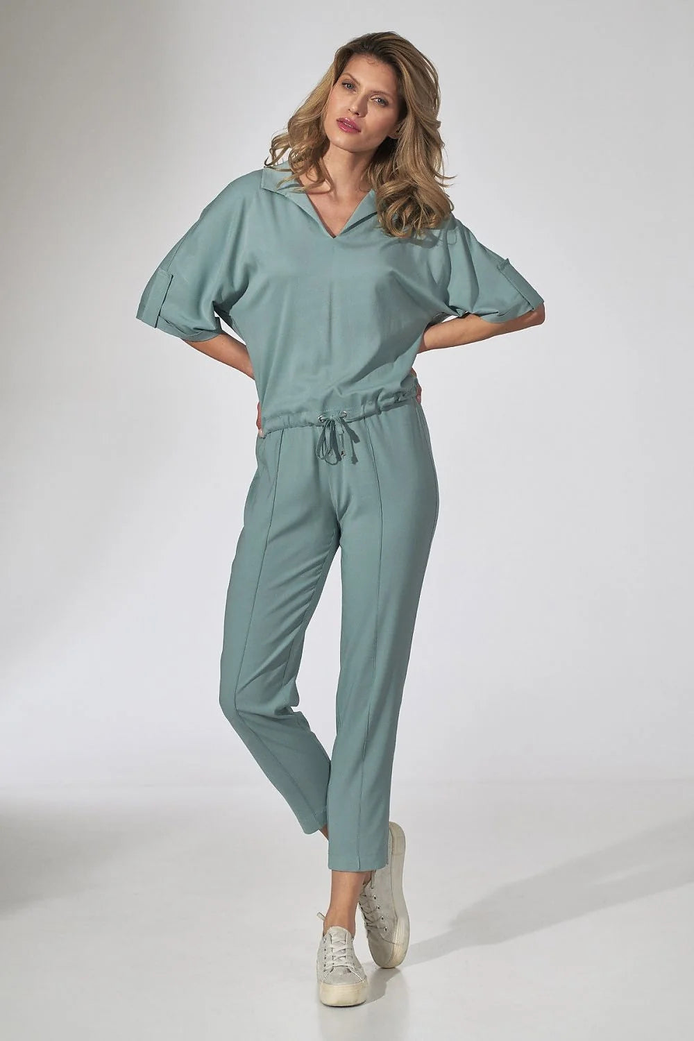 Ensemble détente satin pêche chic chemisier ample pantalon cordon serrage confort maison ou extérieur