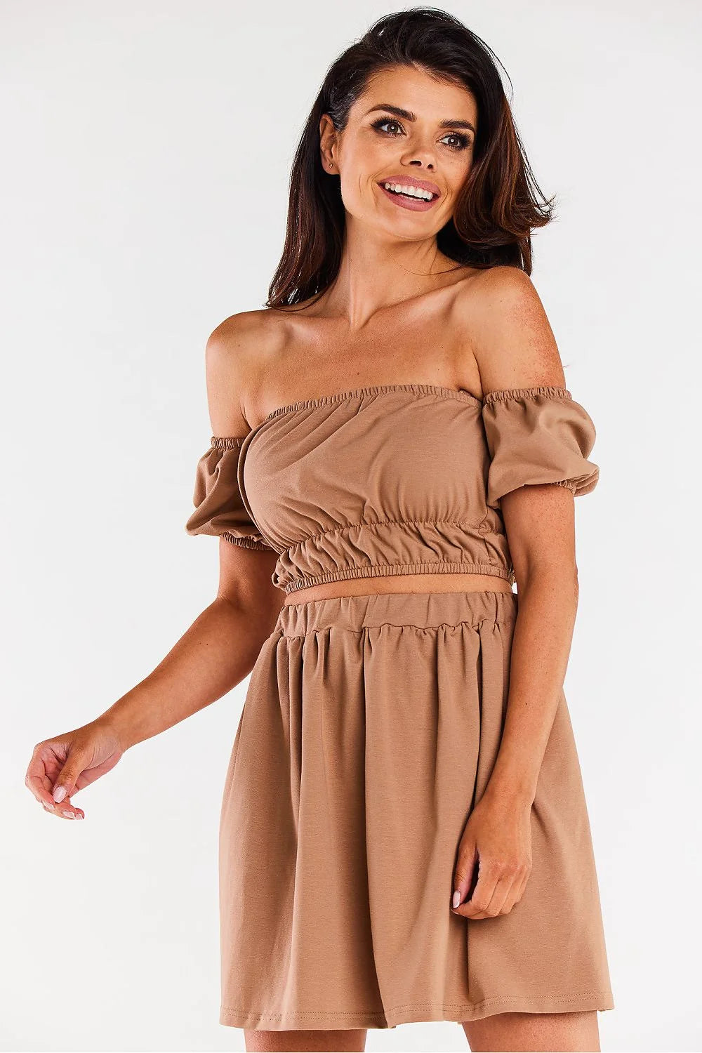 Robe courte femme style décontracté élégant en coton mélangé couleur beige camel manches courtes élastique taille ajustable Bardot dos nu Infinite You