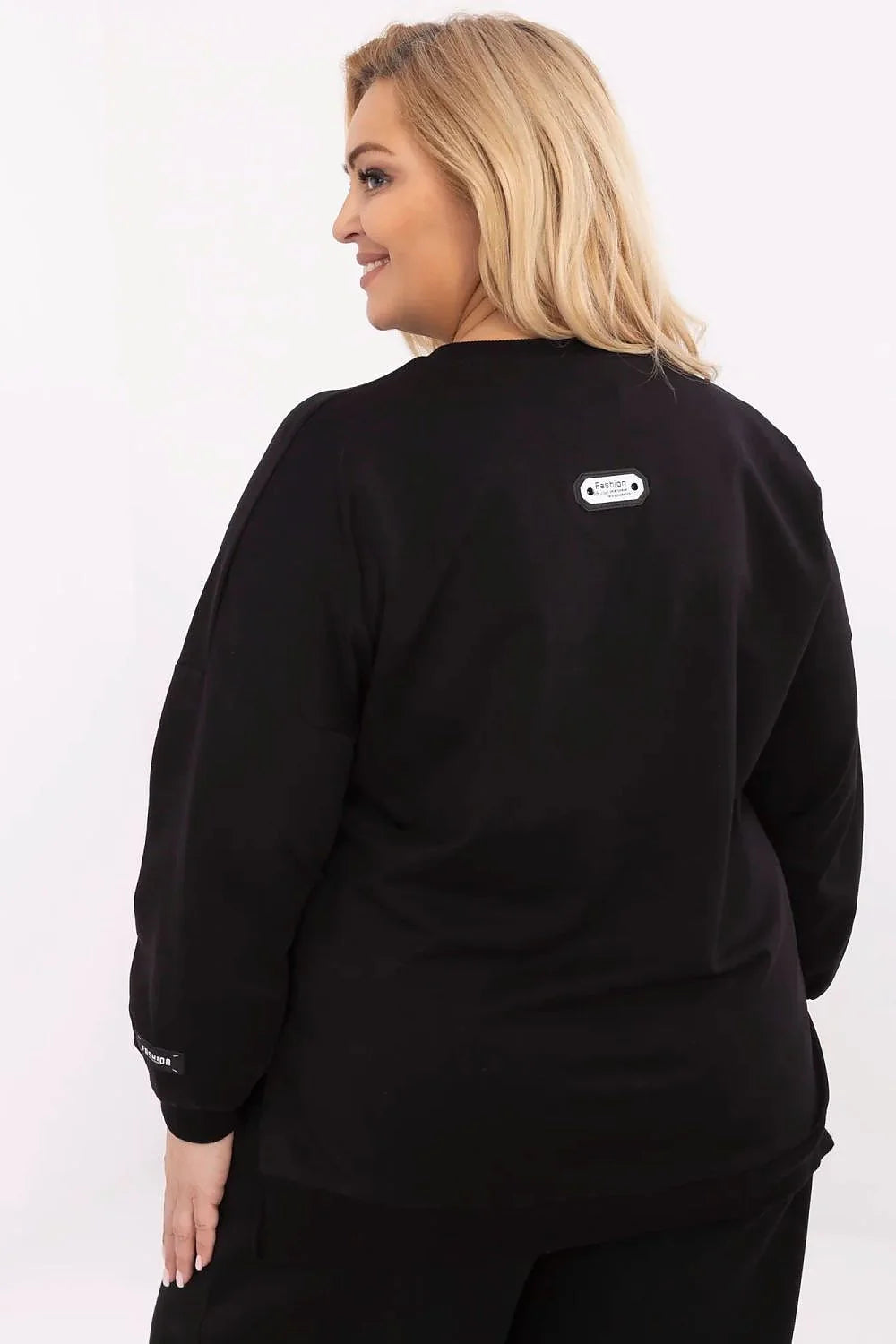 pull sweat femme grande taille oversize noir col rond manches longues molleton doux coton stretch écusson dos confortable