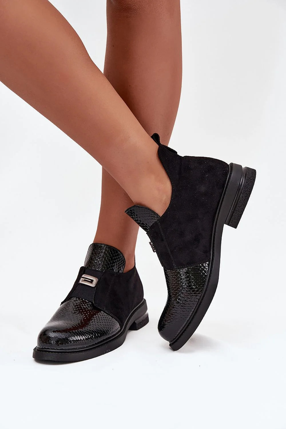 bottines Vinceza femme élégantes confortables vernies suédées bimatiere effet peau serpent talon bas carré semelle gomme élastiques latéraux