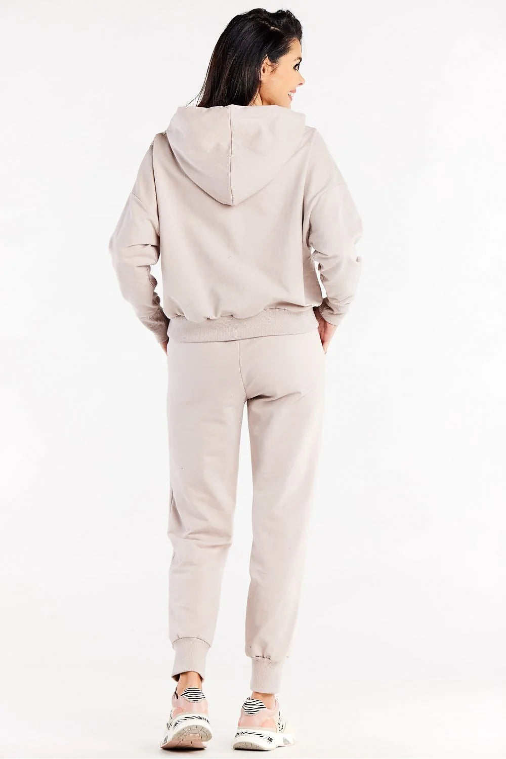 Ensemble détente femme hoodie et pantalon survêtement Infinite You coton élasthanne beige clair coupe ample manches longues poches latérales ceinture élastique
