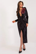 Robe de soirée élégante en velours noire avec épaulettes fleuries manches longues fente frontale taille ajustable pour femme