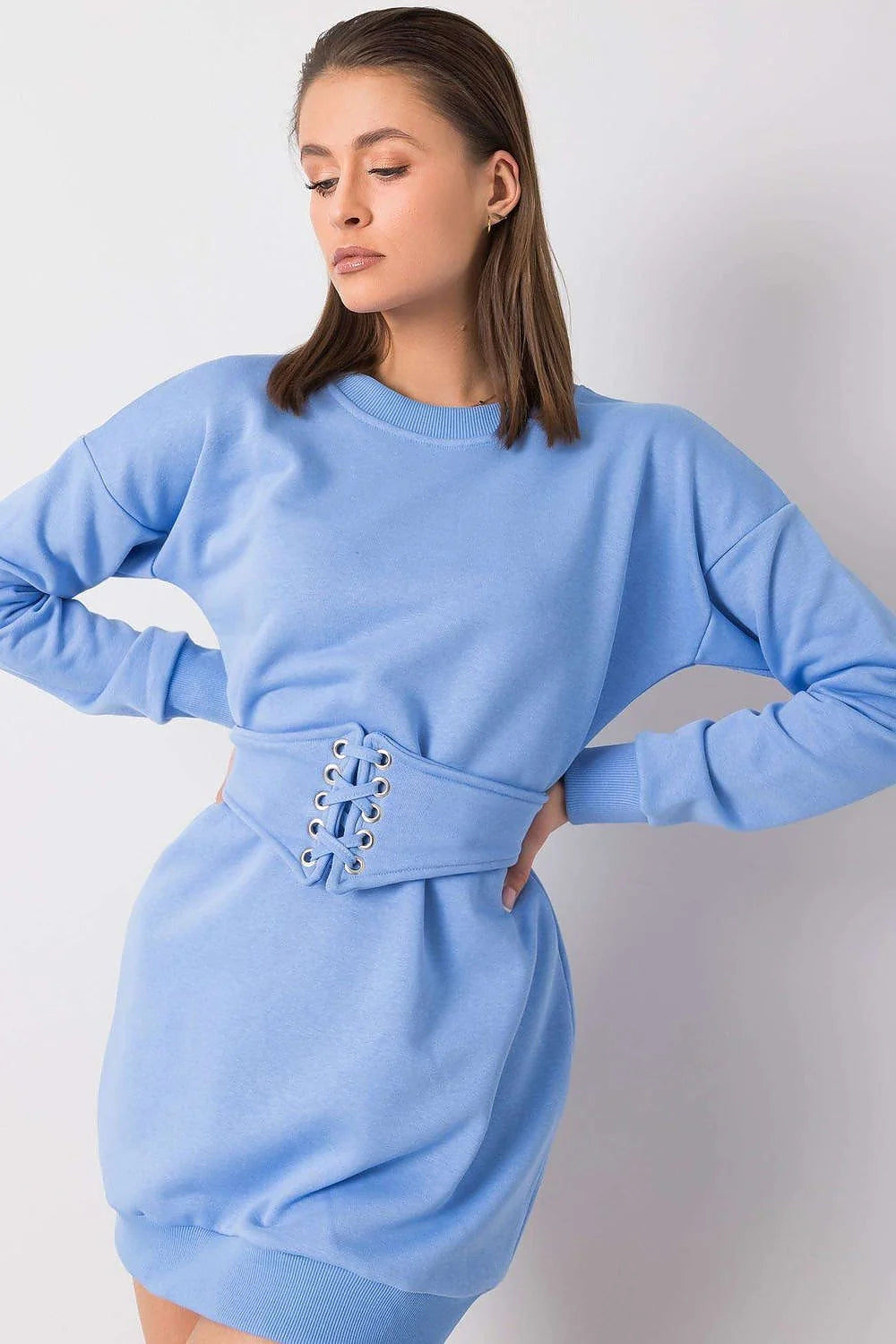 Robe de jour en coton gris, ceinture ajustable, manches longues, encolure ronde, coupe cintrée, longueur mi-cuisse, femmes