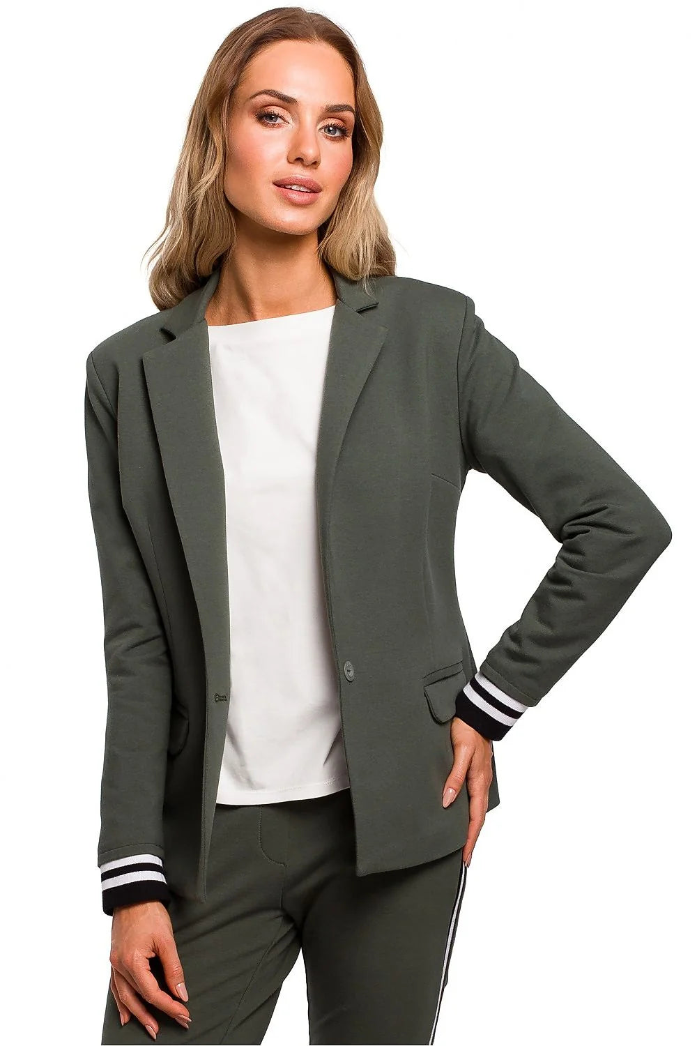 Blazer femme tissu camel moderne élégant manches rayées chic décontracté coupe ajustée mode tendance
