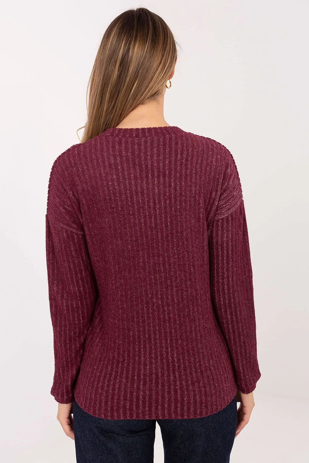 pull femme bordeaux mérlot maille côtelée douce chenille coupe droite manches longues col rond coton élasthanne confortable extensible écusson doré