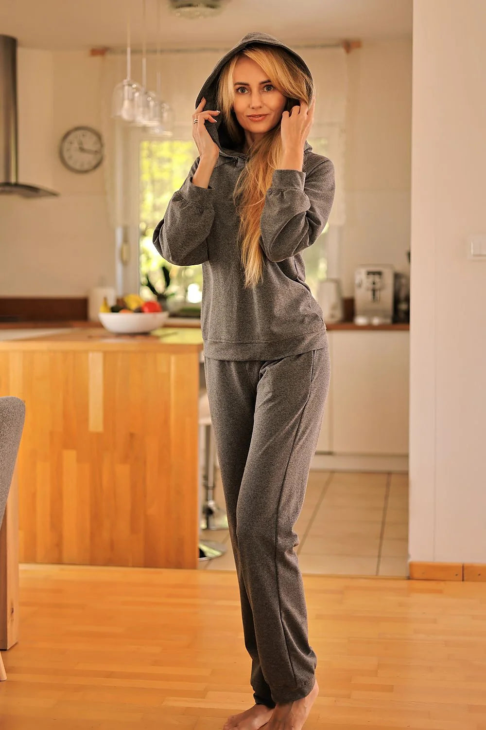 Ensemble Mirale femme hoodie sweat à capuche pantalon jogging coton élasthanne grise anthracite coupe ample confort moderne style urban