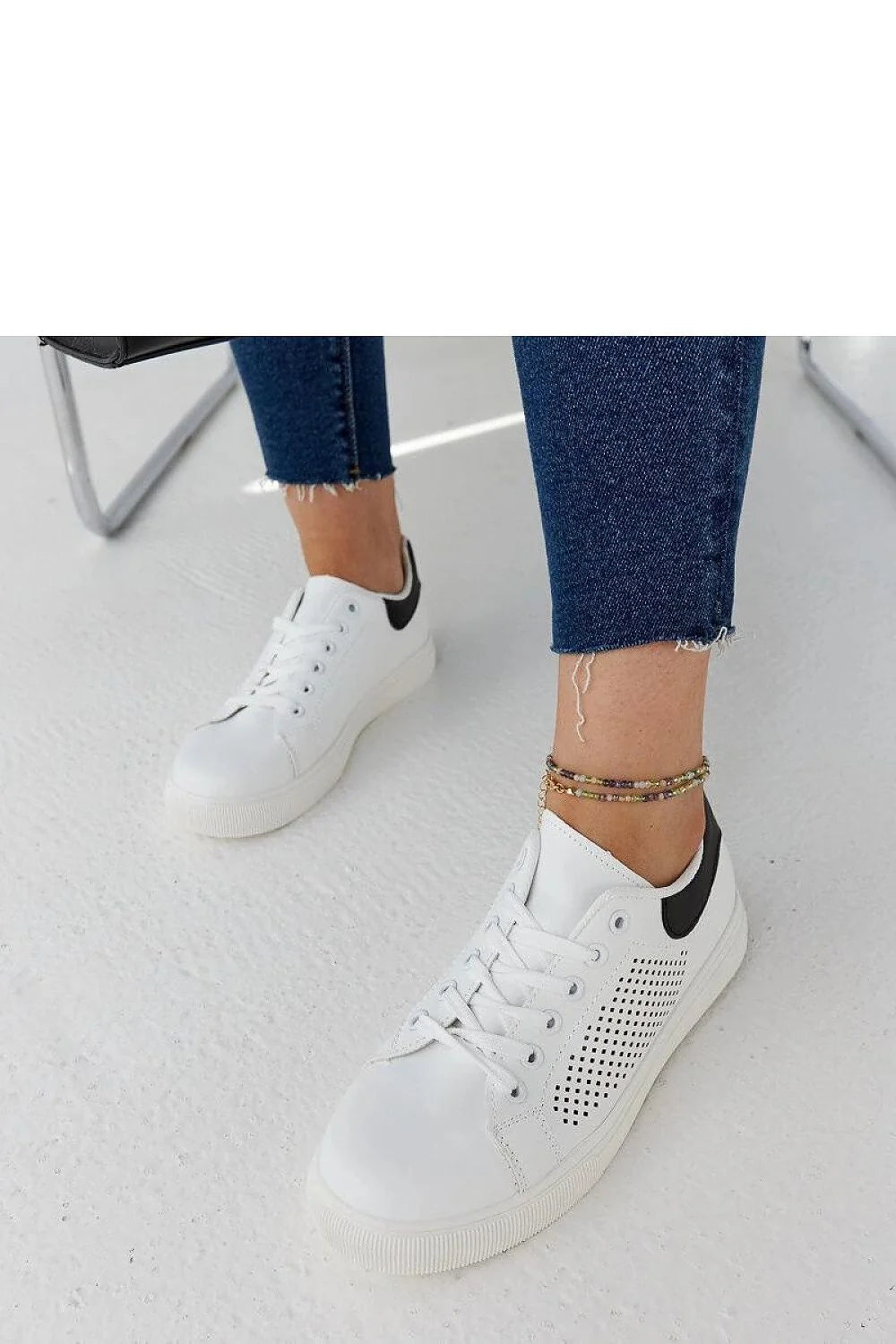 Baskets femme mode Semhar cuir écologique blanche noir perforations lacets semelle caoutchouc confortable sport Casual