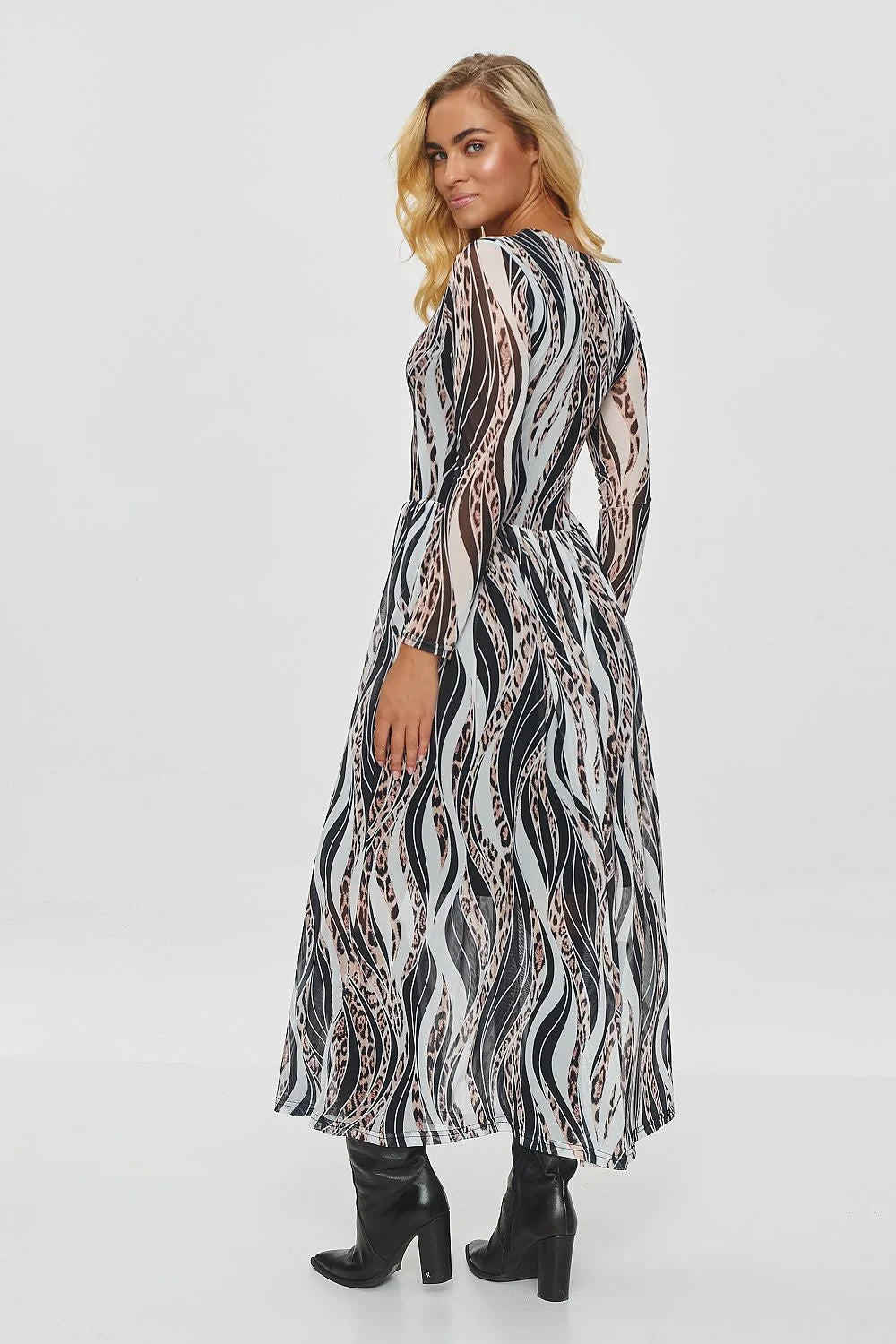 Robe féminine longue Makadamia motif abstrait tissu léger manches longues encolure ronde taille cintrée occasion polyvalente