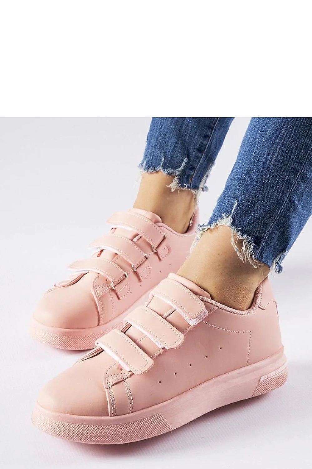 sneakers femme basses rose pâle cuir synthétique bout rond semelle plateforme caoutchouc texturée fermetures scratch triples perforations latérales rembourrage ergonomique