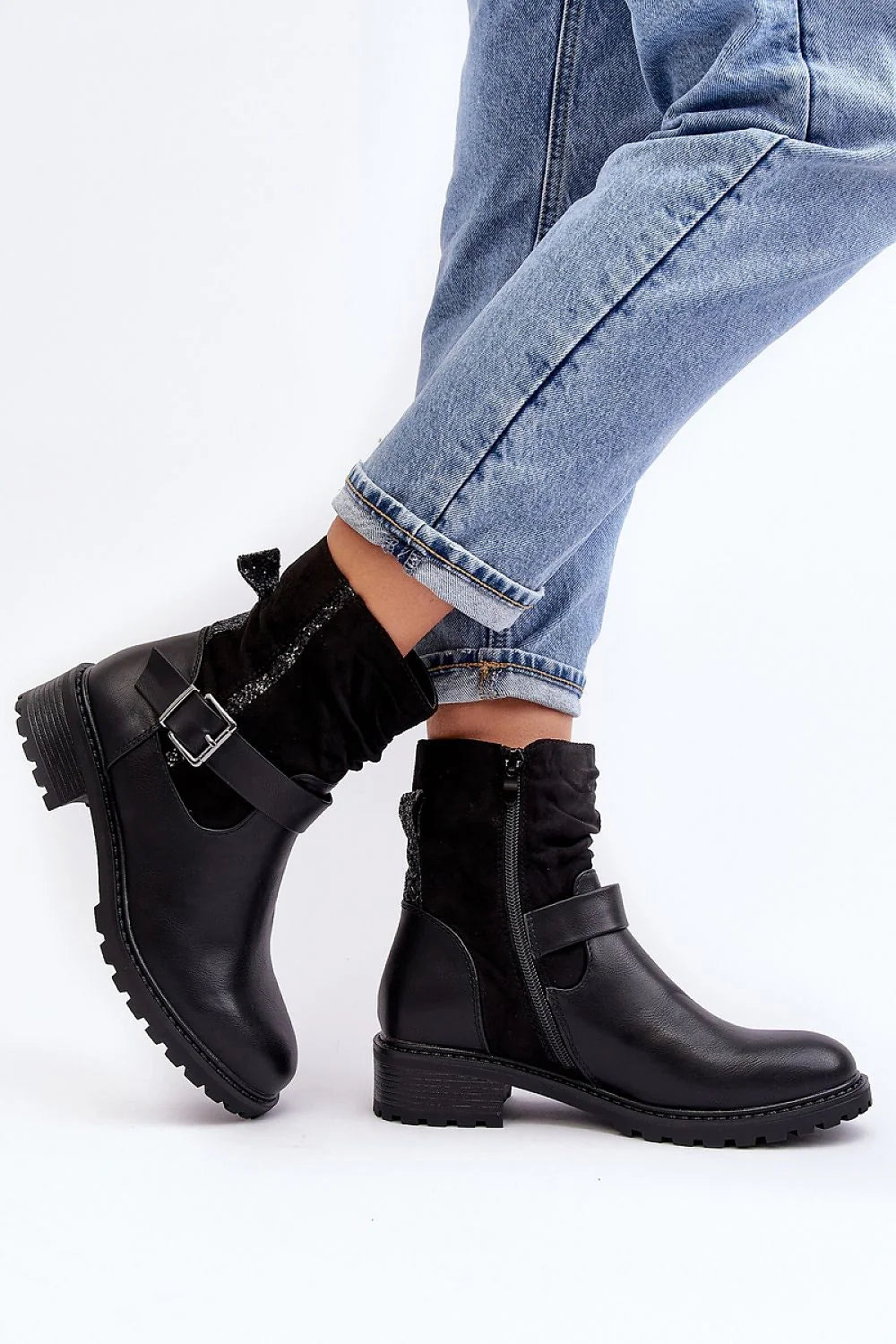 Bottes femmes élégantes à talons cuir écolo daim zip fourrure synthétique style moderne design fonctionnel