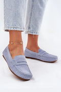 Mocassins pour femmes élégants en daim bleu lavande, confortables, design intemporel, style décontracté chic, semelle intérieure cuir, chaîne cheville dorée, parfaits pour quotidien, tenues décontractées ou élégantes, Big Star