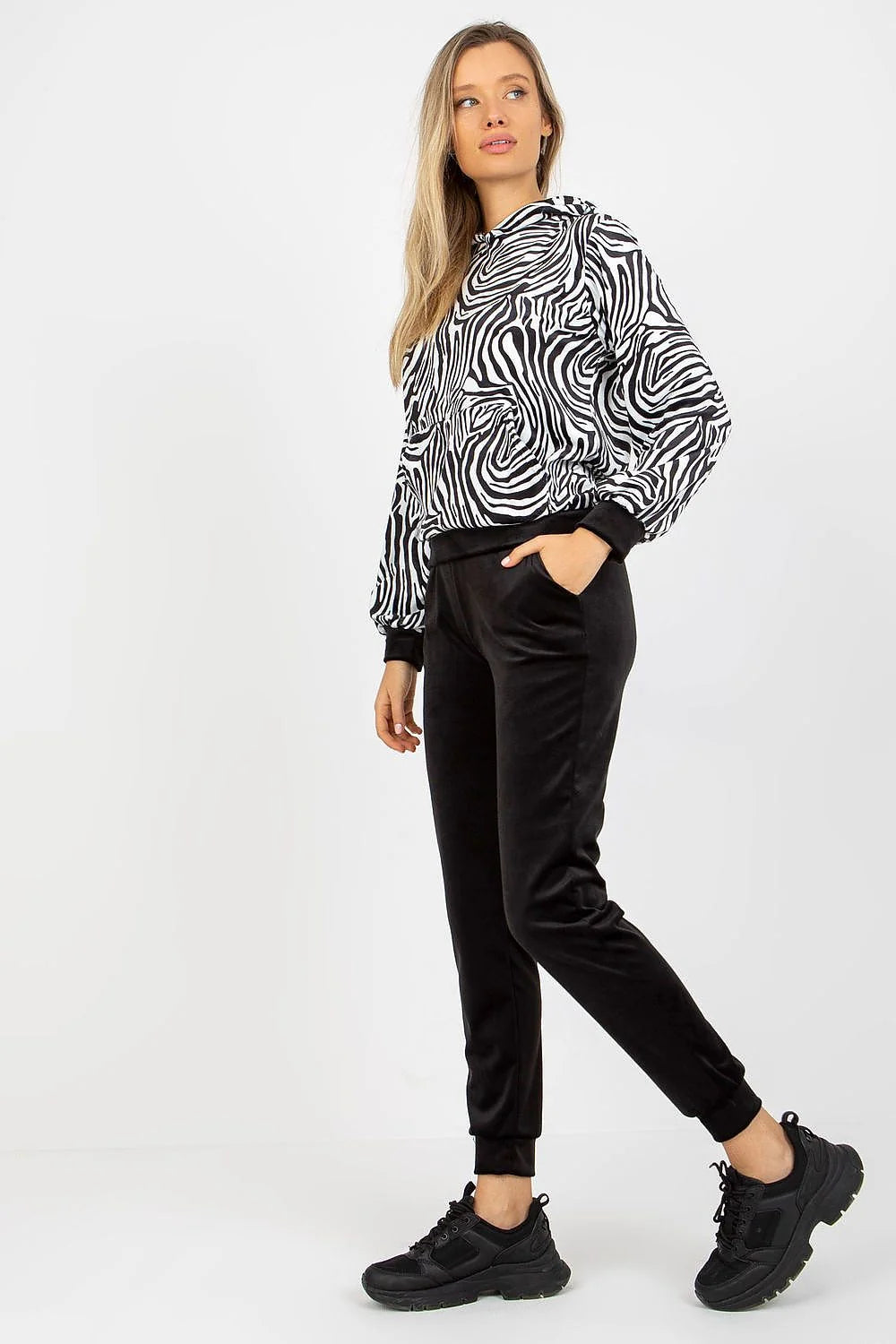 Ensemble Rue Paris sweat-shirt capuchon pantalon jogger velours coton élasthanne motifs animaux noir blanc bleu femme