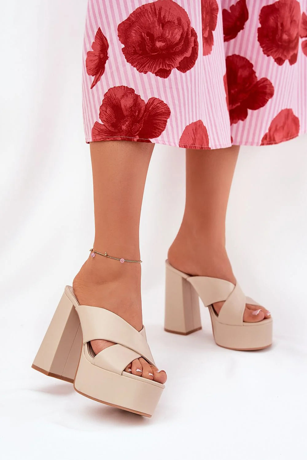 mules femmes talons hauts similicuir larges brides croisées plateforme compensée beige nude talon bloc 12cm rétro chic estivale confortable maintien