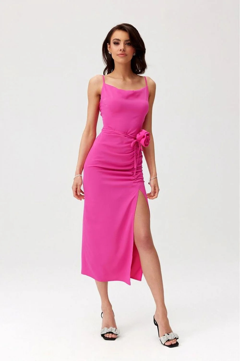 Robe de cocktail élégante longue sans manches dos nu rose fuchsia taille ajustée femme