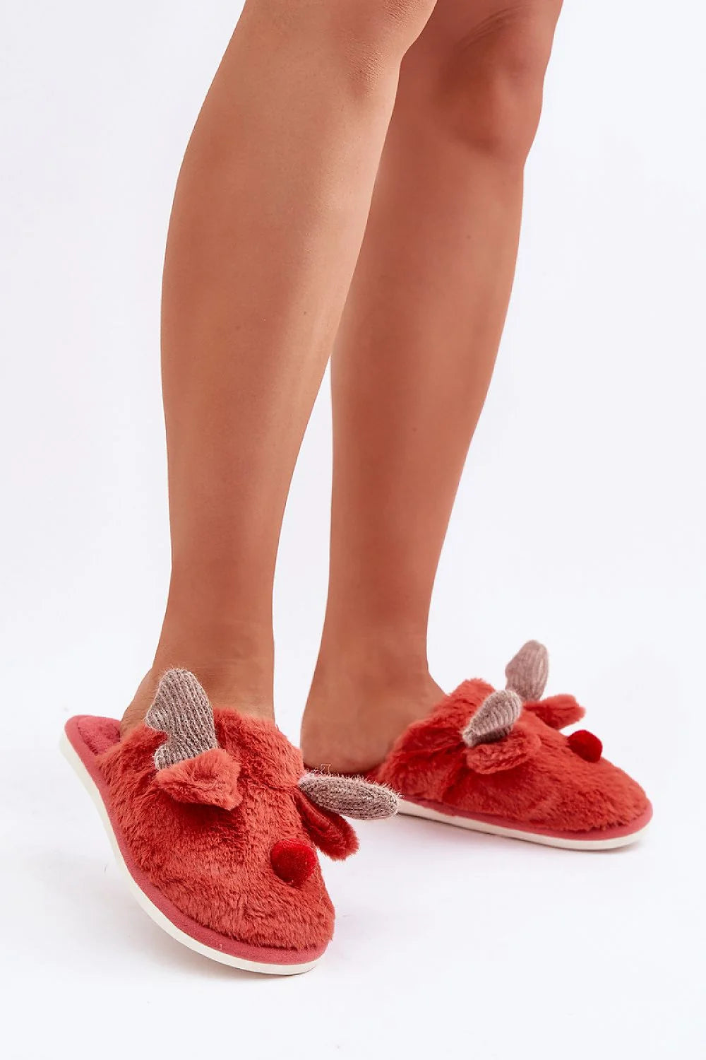 pantoufles femme fausse fourrure renne hiver noël confort original mule peluche corail rouge oreilles maille pompon nez semelle blanche plate
