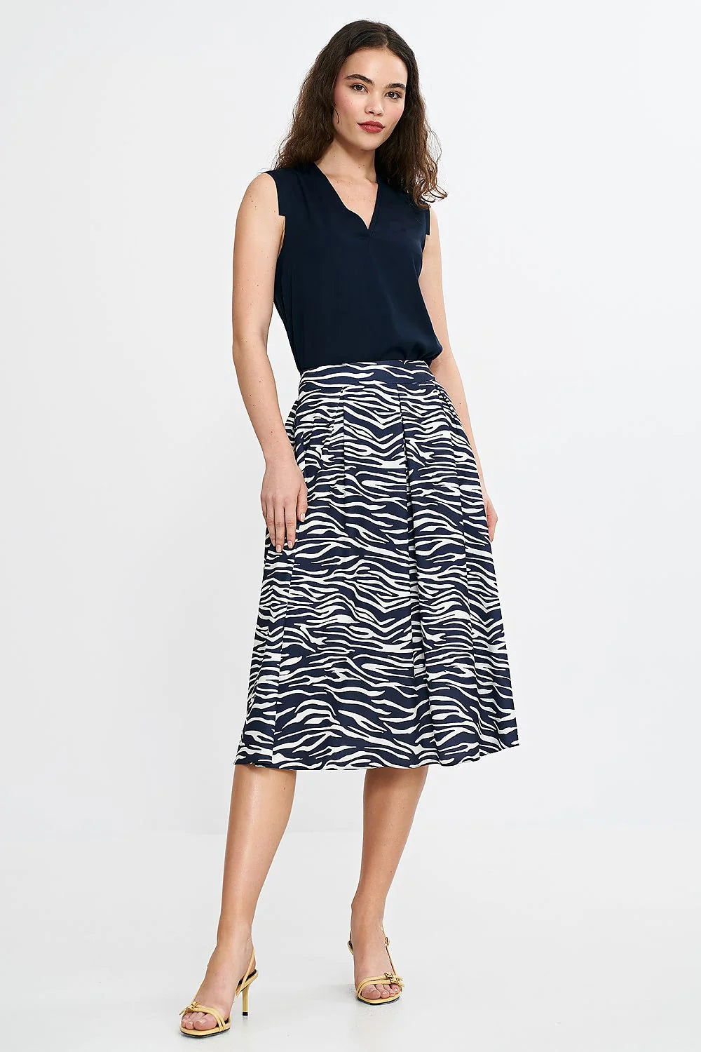 Ensemble femme haut sans manches en V jupe midi zébrée polyester viscose bleu marine noir blanc coupe évasée occasion semi-formelle