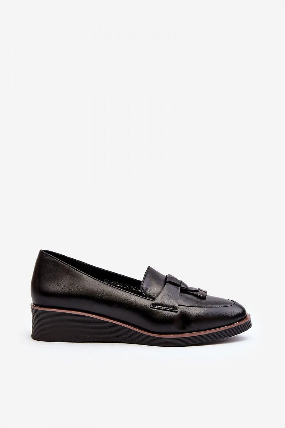 mocassins femmes design classique élégant cuir noir lisse bout pointu franges pampilles slipon confortable semelle caoutchouc antidérapante talon bas