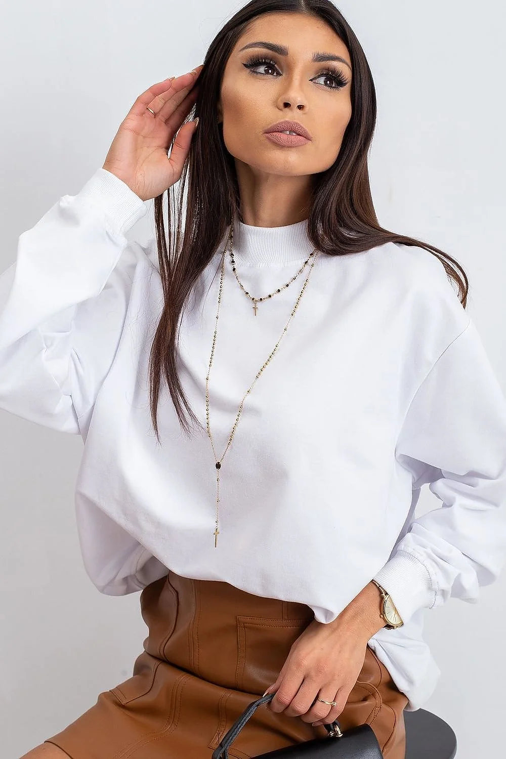 Sweatshirt BFG pour femme en coton 90% élasthanne 10%, style casual oversize, couleur bleu vif, manches longues, col rond côtelé, idéal pour tenues urbaines et décontractées