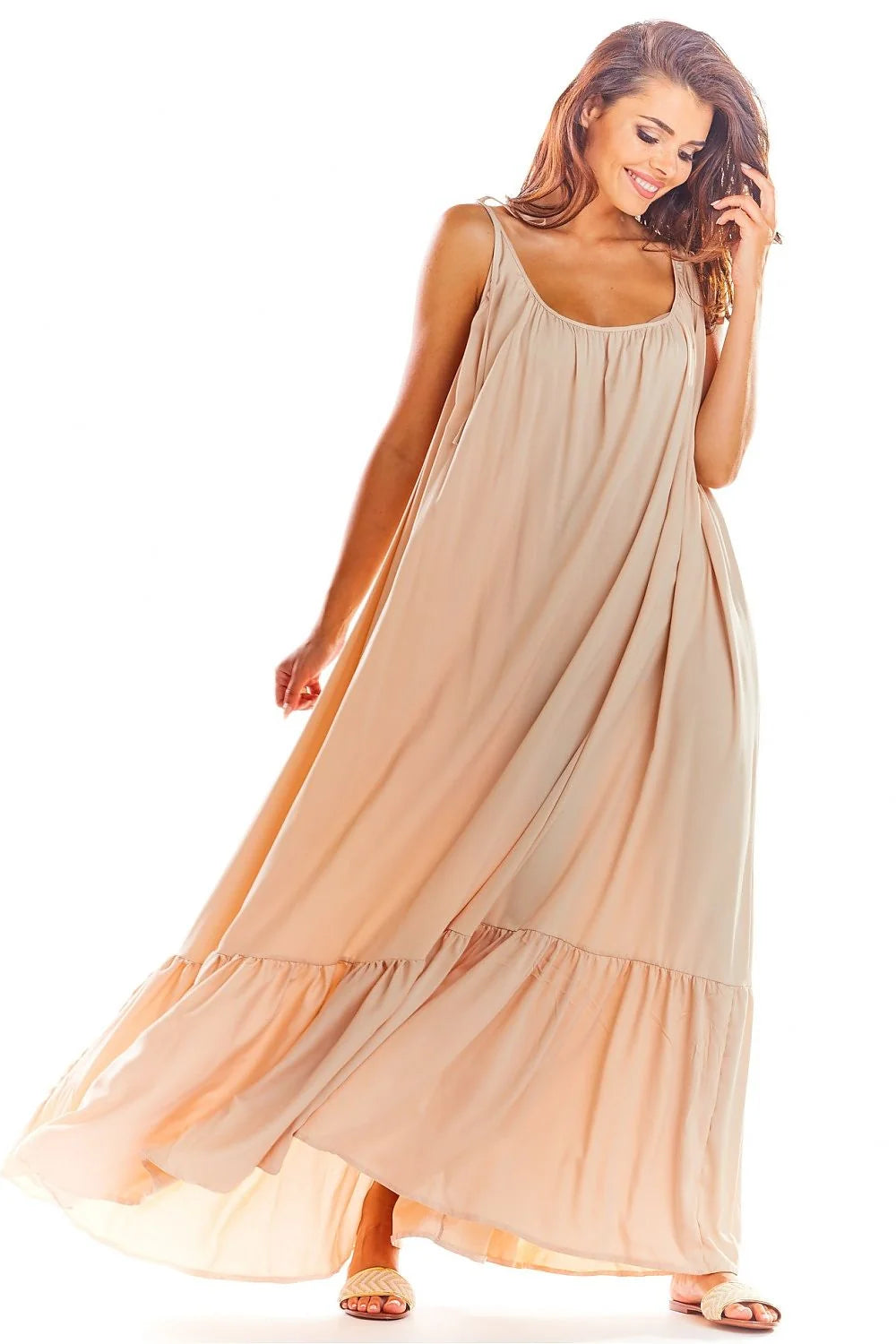 Robe longue AWAMA été 2023 coupe ample décolleté dos volant bas coloris rouge vif femmes viscose élasthanne