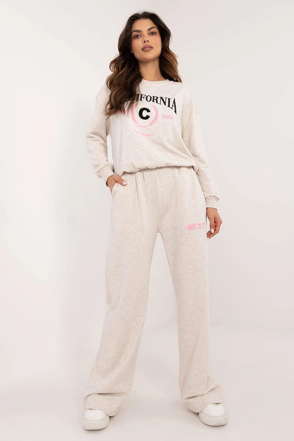 Ensemble casual femme sweat-shirt longues manches pantalon jogging coton polyester beige clair imprimé California C WEST