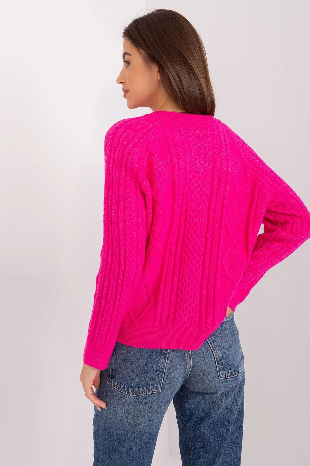 Cardigan moderne vibrant rose fuchsia longues manches ajustement standard col rond boutons assortis veste femme tendance automne hiver