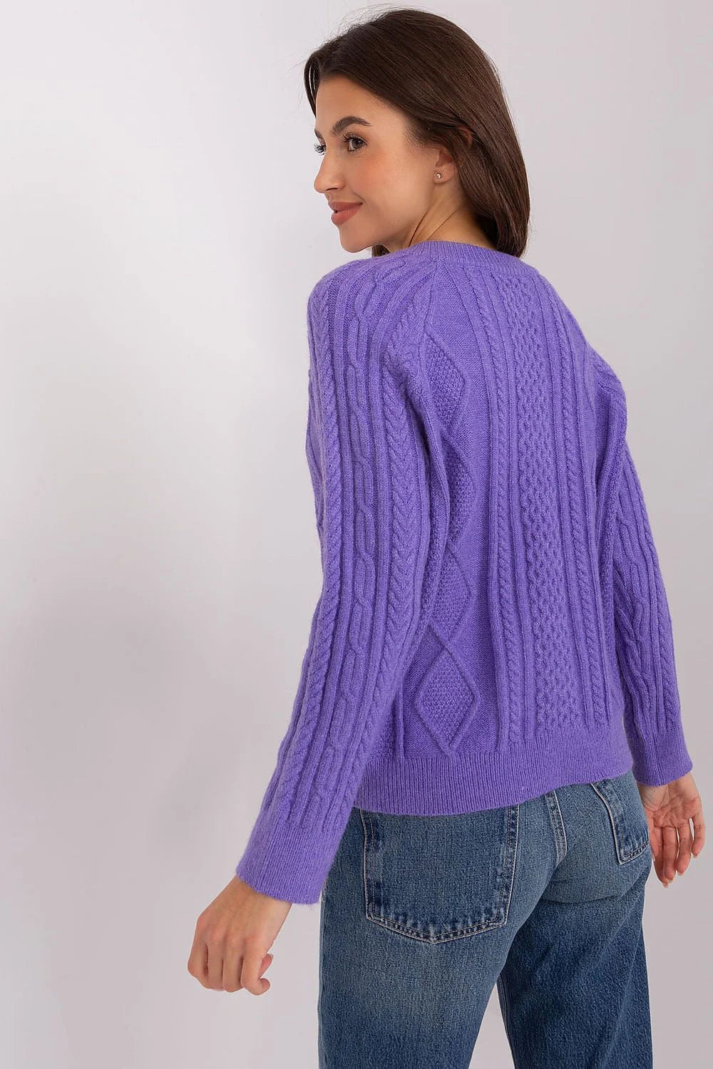 Cardigan femme en laine violet tricot motifs torsades losanges manches longues encolure ronde boutons violet longueur standard