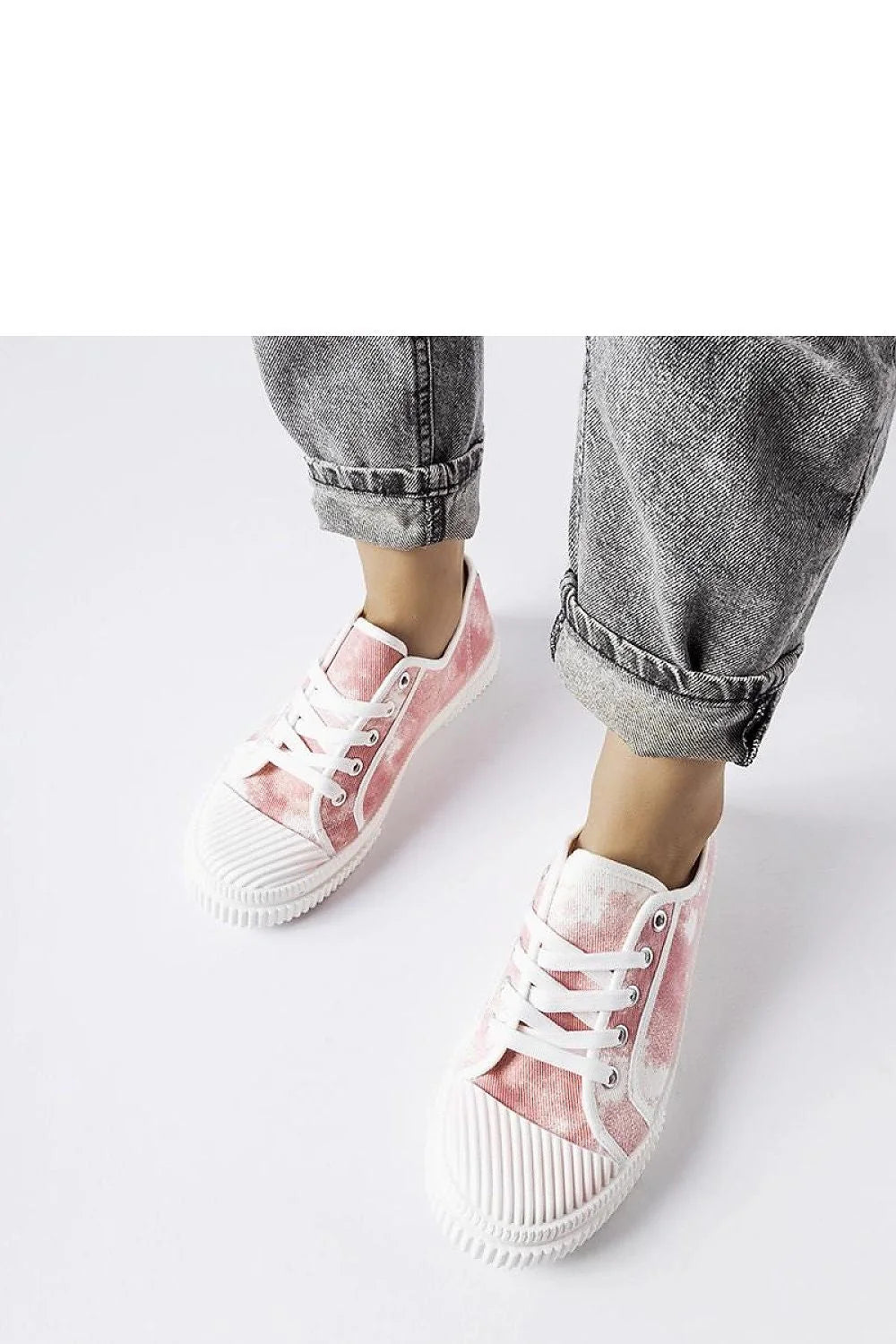 baskets basses femme toile tiedye rose pastel blanc caoutchouc semelle crantée bout renforcé lacets œillets métalliques rembourrage respirant confortable