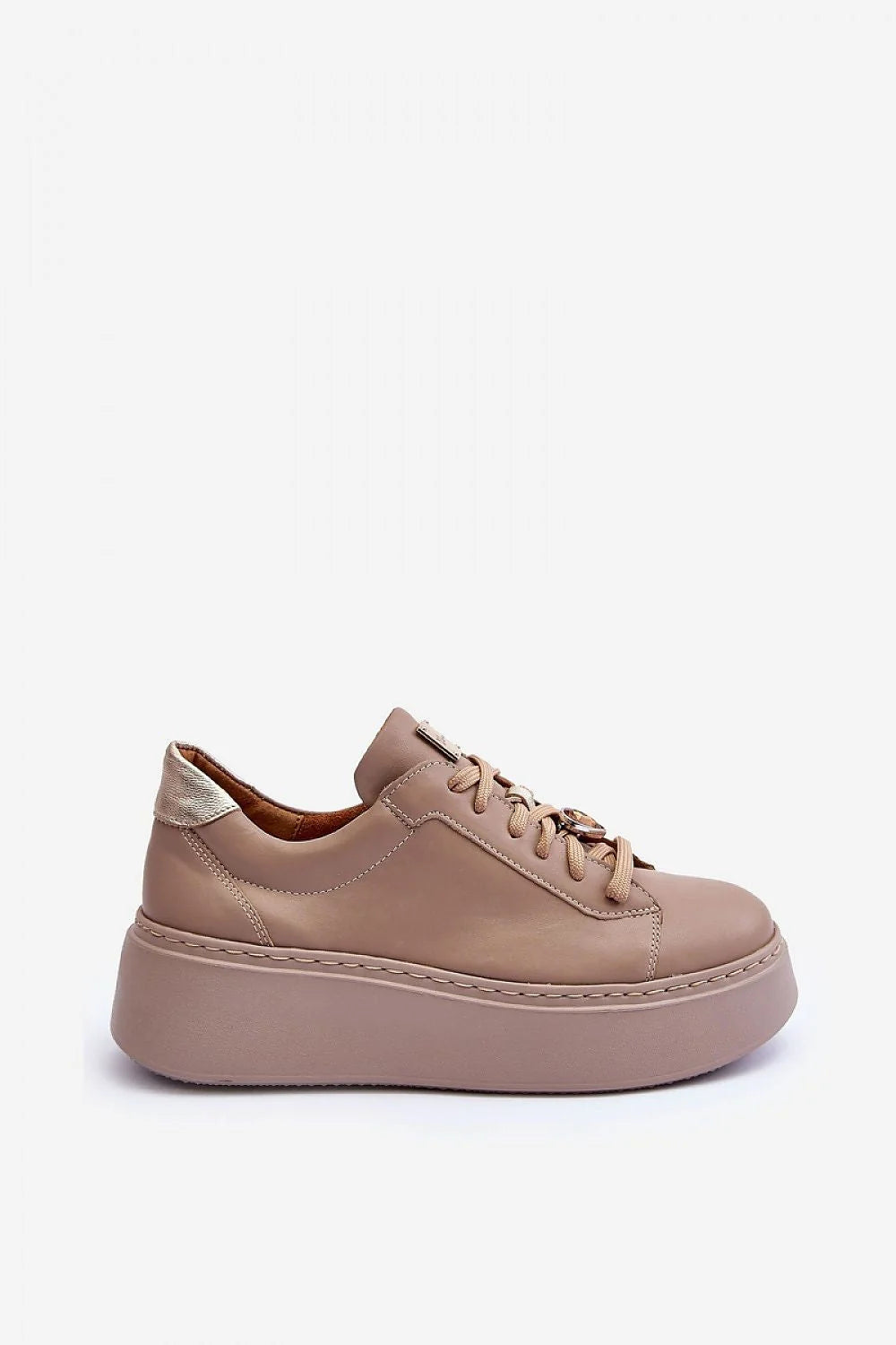 Chaussures de sport Maciejka pour femmes design moderne plateforme épaisse cuir naturel taupe doré lacets ajustables