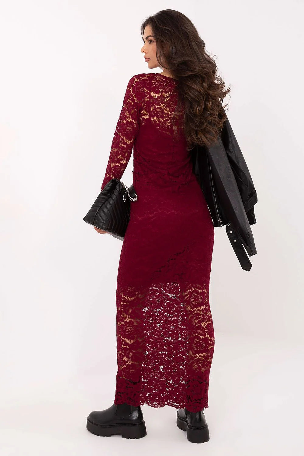 robe longue dentelle bordeaux fourreau moulante manches longues col rond jupon doublure courte bas transparent floral stretch finition raffinée soirée