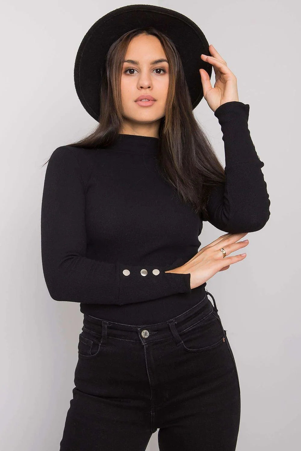 Haut ajusté à manches longues en coton élasthanne noir boutons argentés style casual chic pour femmes