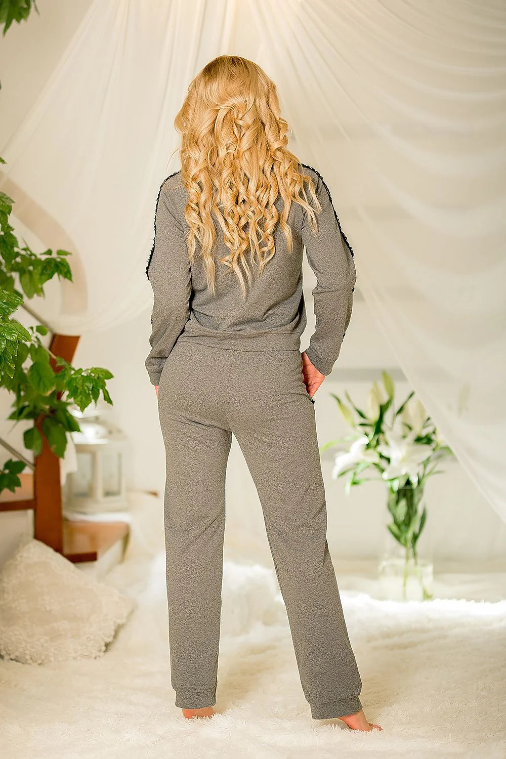 ensemble Kalimo femme sweatshirt pantalon coton élasthanne gris chiné manches longues bande noire épaules coupe droite maille stretch cocooning