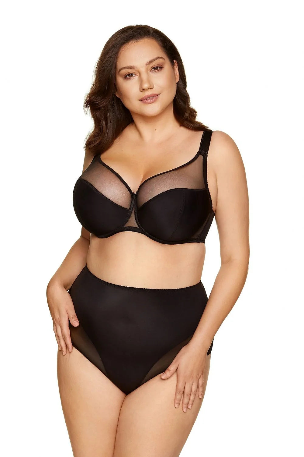 Ensemble de lingerie féminine élégant minimaliste tulle microfibre beige culottes hautes soutien-gorge sans armature