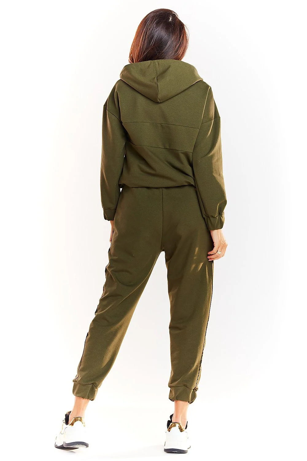 Pantalon de survêtement en coton vert kaki style sportif ample confortable pour femme active moderne
