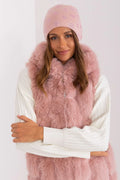 Bonnet d'hiver en cachemire avec décorations en strass, ensemble chic femme, veste sans manches fourrure synthétique, mode hiver élégance confort style urbain finitions soignées fêtes occasions spéciales