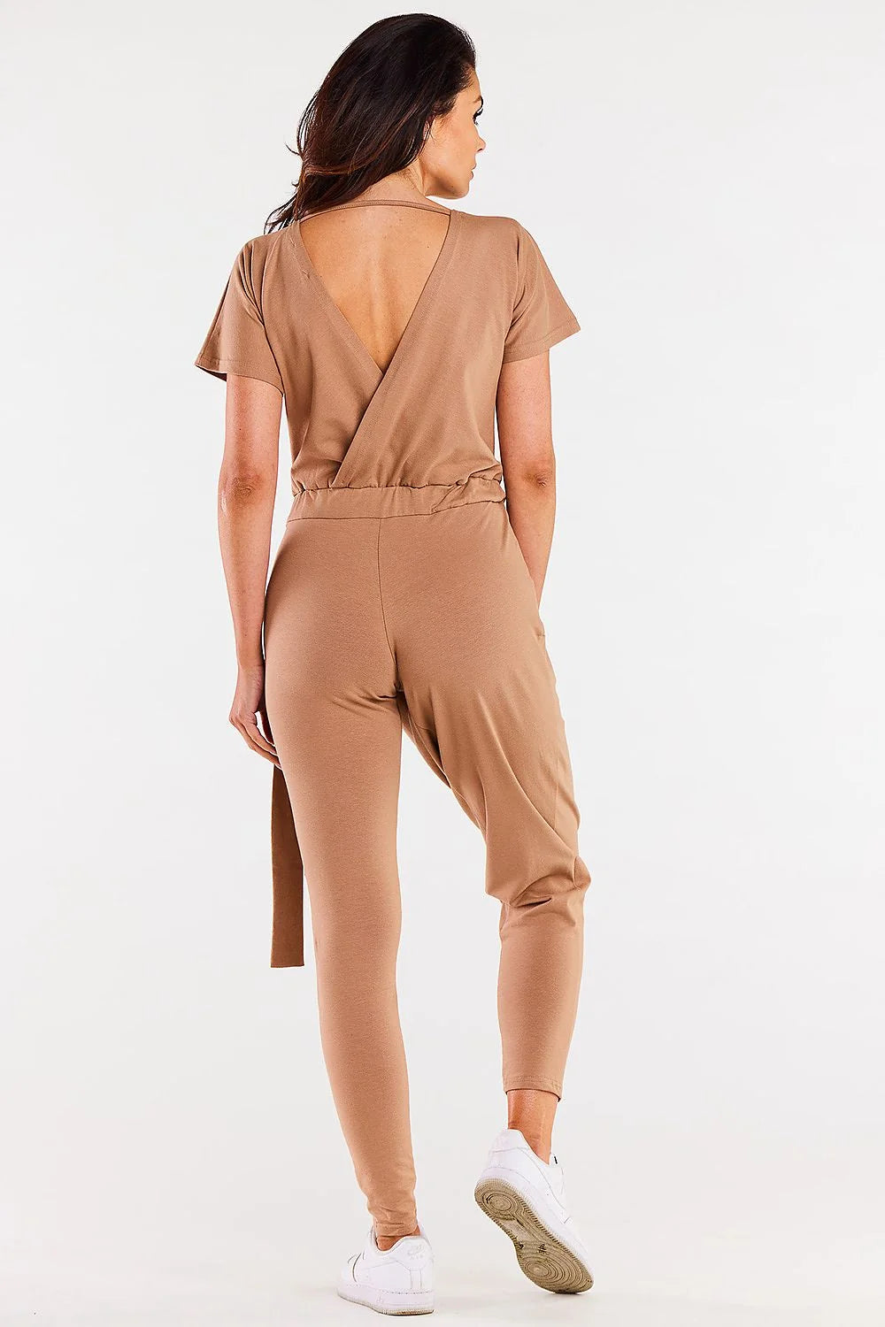 combinaison femme camel jersey stretch coton elasthanne coupe cachecoeur decollete V manches courtes taille elastique lien noue jambes fuselees cheville