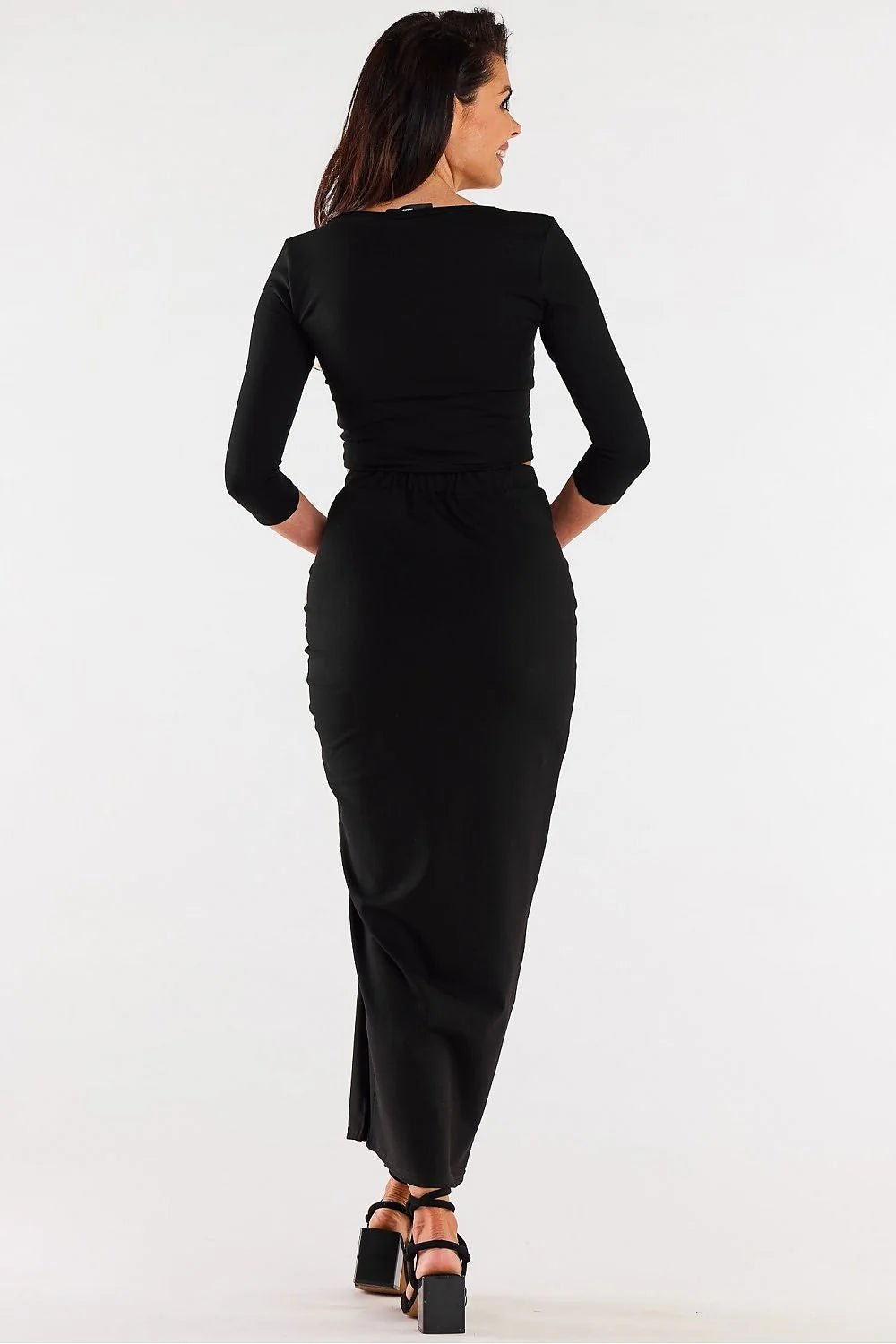 ensemble femme deux pièces noir crop top manches trois quarts encolure V jupe longue taille haute fendue
