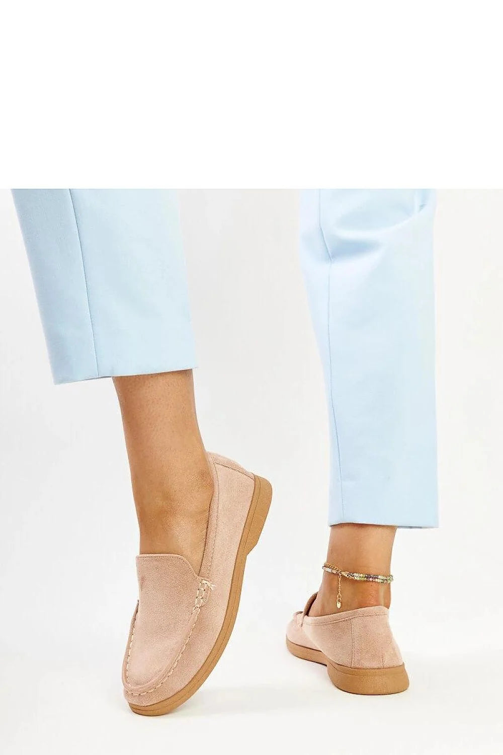 Mocassins femmes élégants cuir suédé rose pâle bout arrondi design intemporel confortable occasions variées