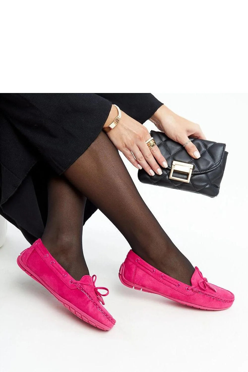 mocassins Solea femmes suédette fuchsia semelle caoutchouc souple antidérapante slipon bout arrondi surpiqûres apparentes lacet décoratif noeud élégant féminin