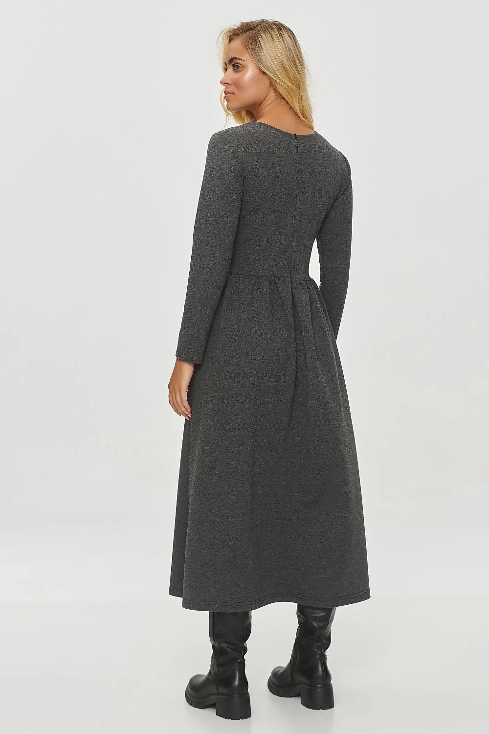 Robe longue pour femmes gris foncé design épuré manches longues taille cintrée poches décoratives matériau doux style élégant et décontracté Makadamia