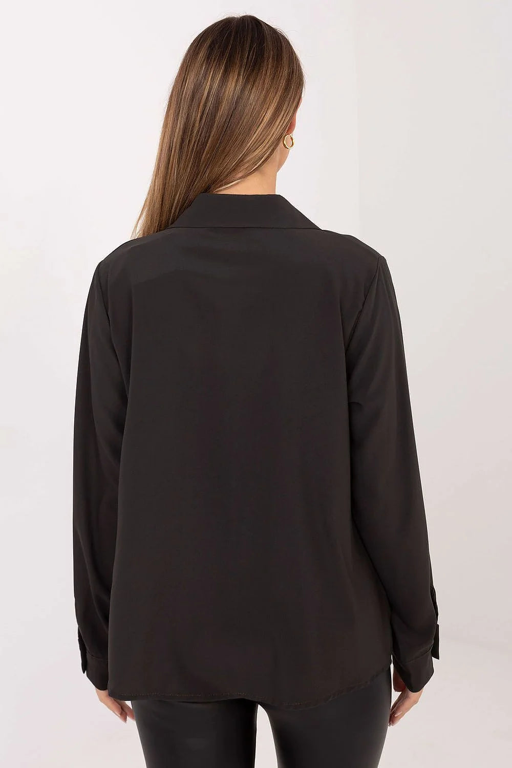 chemise femme manches longues bouffantes poignets boutonnés col classique noeud drapé avant noir polyester fluide léger élégant oversize coupe