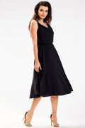 Robe élégante pour jour sans manches noire longueur midi taille élastiquée femme fabriquée en Pologne