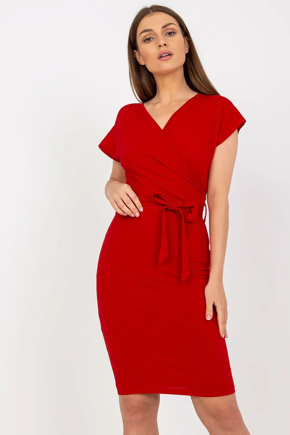 Robe portefeuille rouge vif femme coupe ajustée manches courtes encolure V nœud à la taille matériau doux occasion semi-formelle