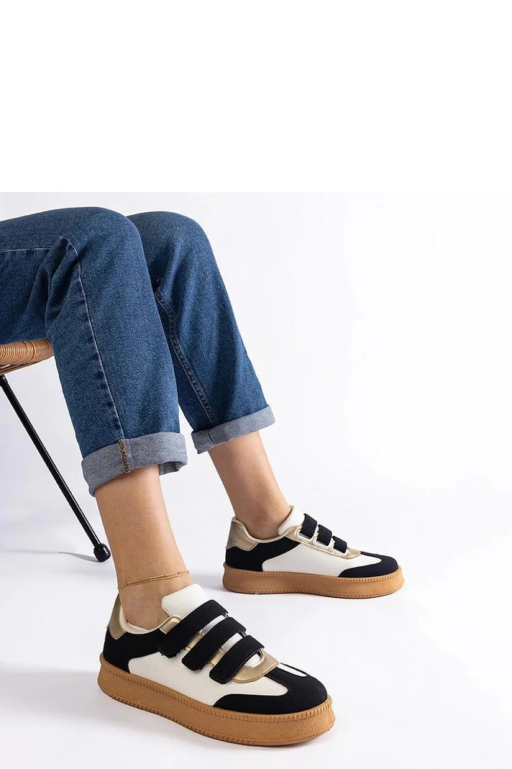 baskets basses femme sneakers sportif blanc noir doré semelle camel plateforme épaisse cuir écologique velcro bandes ajustable confortable