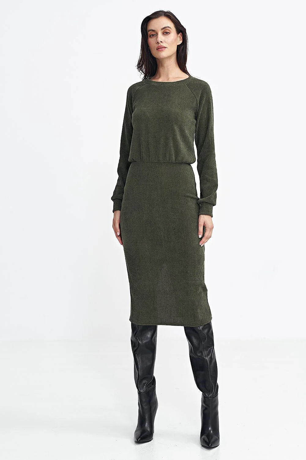 Robe de jour élégante maille côtelée vert olive manches longues taille haute fente dos femmes